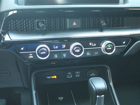 Used 2023 Honda CR-V Sport Touring image 12