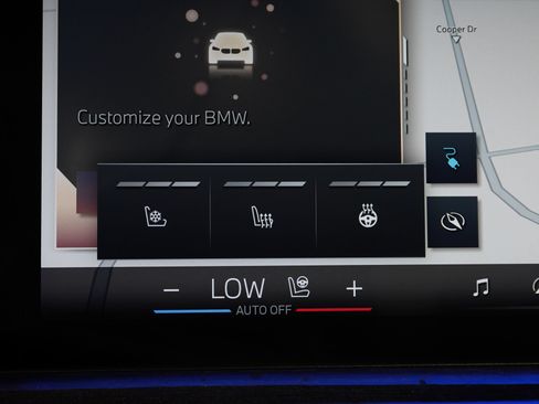 Used 2023 BMW i7 xDrive60 AWD/4WD image 26