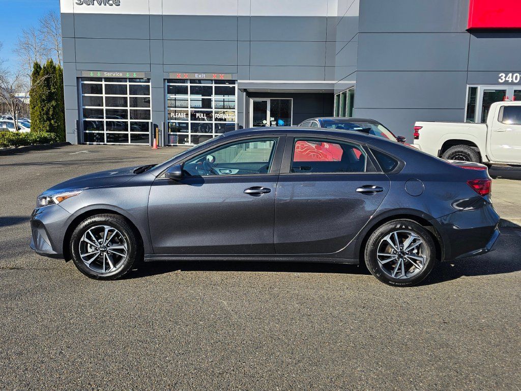 Used 2024 Kia Forte LXS FWD image 8