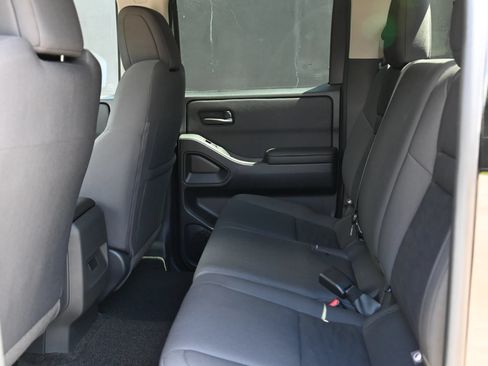 Used 2026 Nissan Frontier S w/ Tow Package RWD image 18