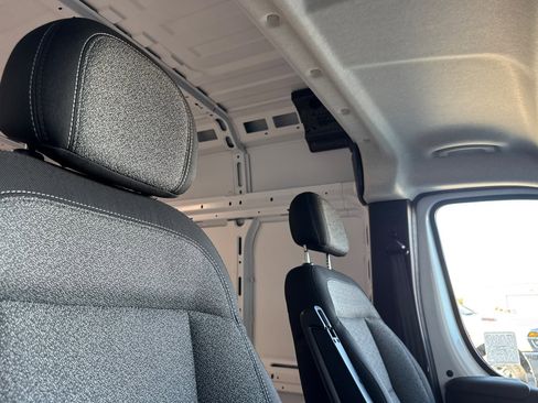 New 2026 RAM ProMaster 2500 w/ Quick Order Package 22G SLT image 15