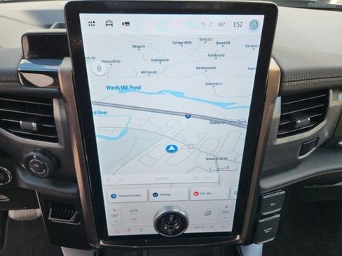 Used 2024 Ford F150 Lightning Lariat image 28