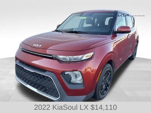 Used 2022 Kia Soul LX image 4