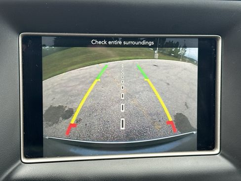 Used 2018 Jeep Grand Cherokee Limited AWD/4WD image 16