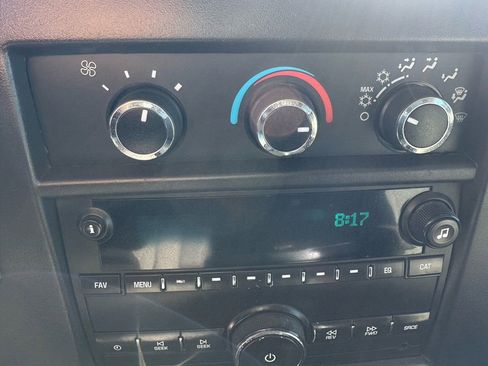 Used 2017 Chevrolet Express 2500 w/ Cold Climate Package image 32