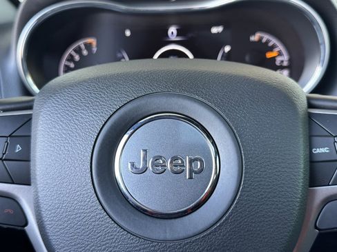 Used 2021 Jeep Grand Cherokee Limited w/ Premium Lighting Group image 27