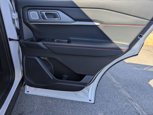 New 2026 Ford Explorer ST w/ Sun And Sound Package image 36