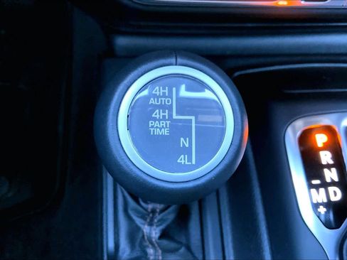 Used 2022 Jeep Wrangler Unlimited Rubicon AWD/4WD image 35