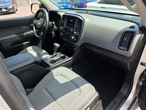 Used 2015 Chevrolet Colorado W/T w/ WT Convenience Package RWD image 14