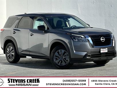 New 2025 Nissan Pathfinder S