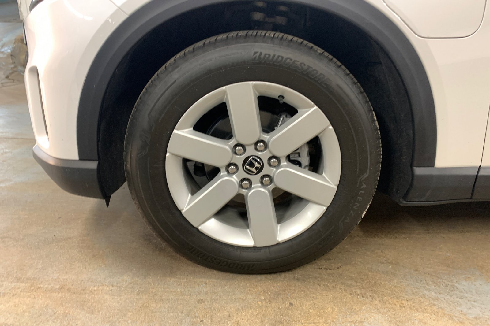 Used 2024 Honda Prologue EX image 9