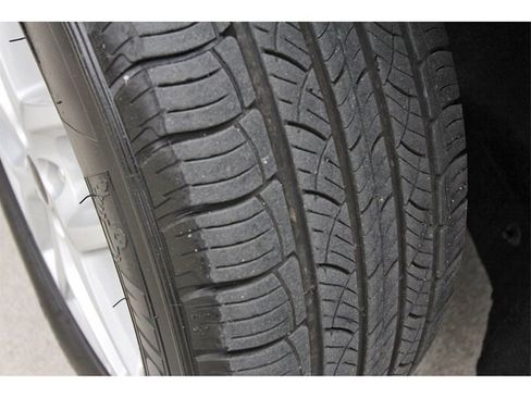 Used 2023 Ford Edge SEL image 29