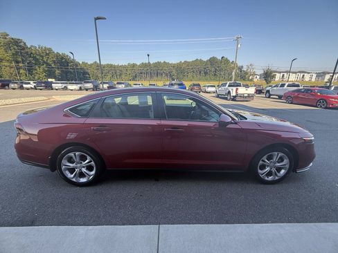 Used 2025 Honda Accord LX image 27