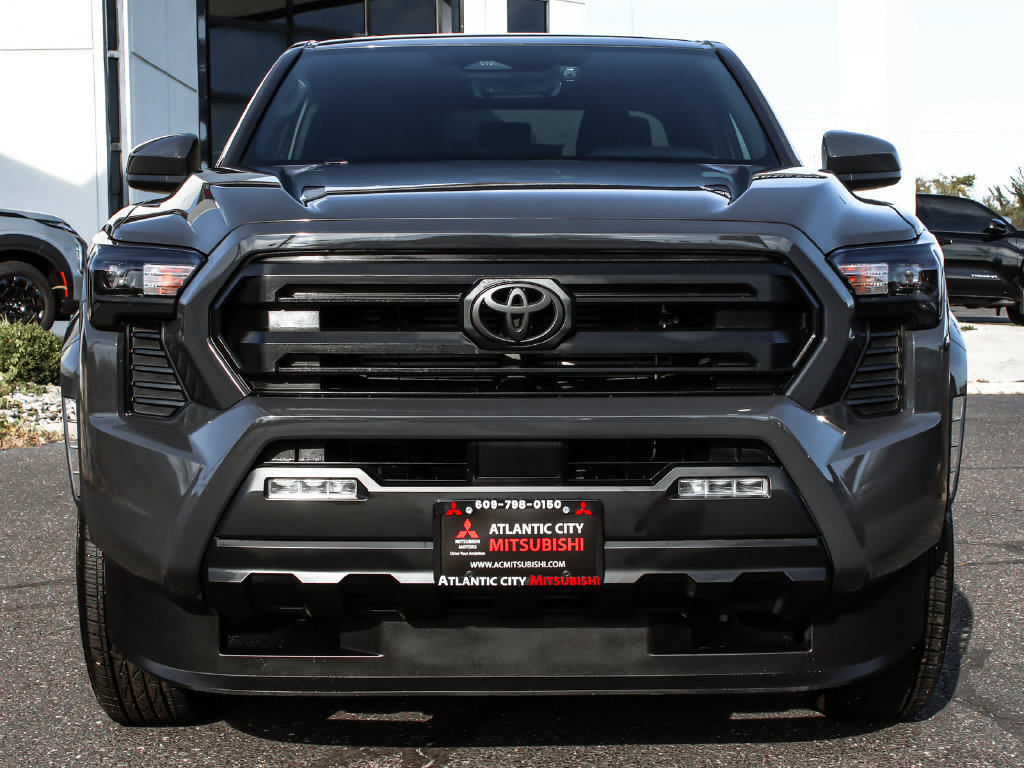 Used 2026 Toyota Tacoma SR5 AWD/4WD image 2