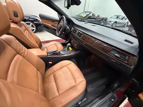 Used 2010 BMW 328i Convertible RWD image 30