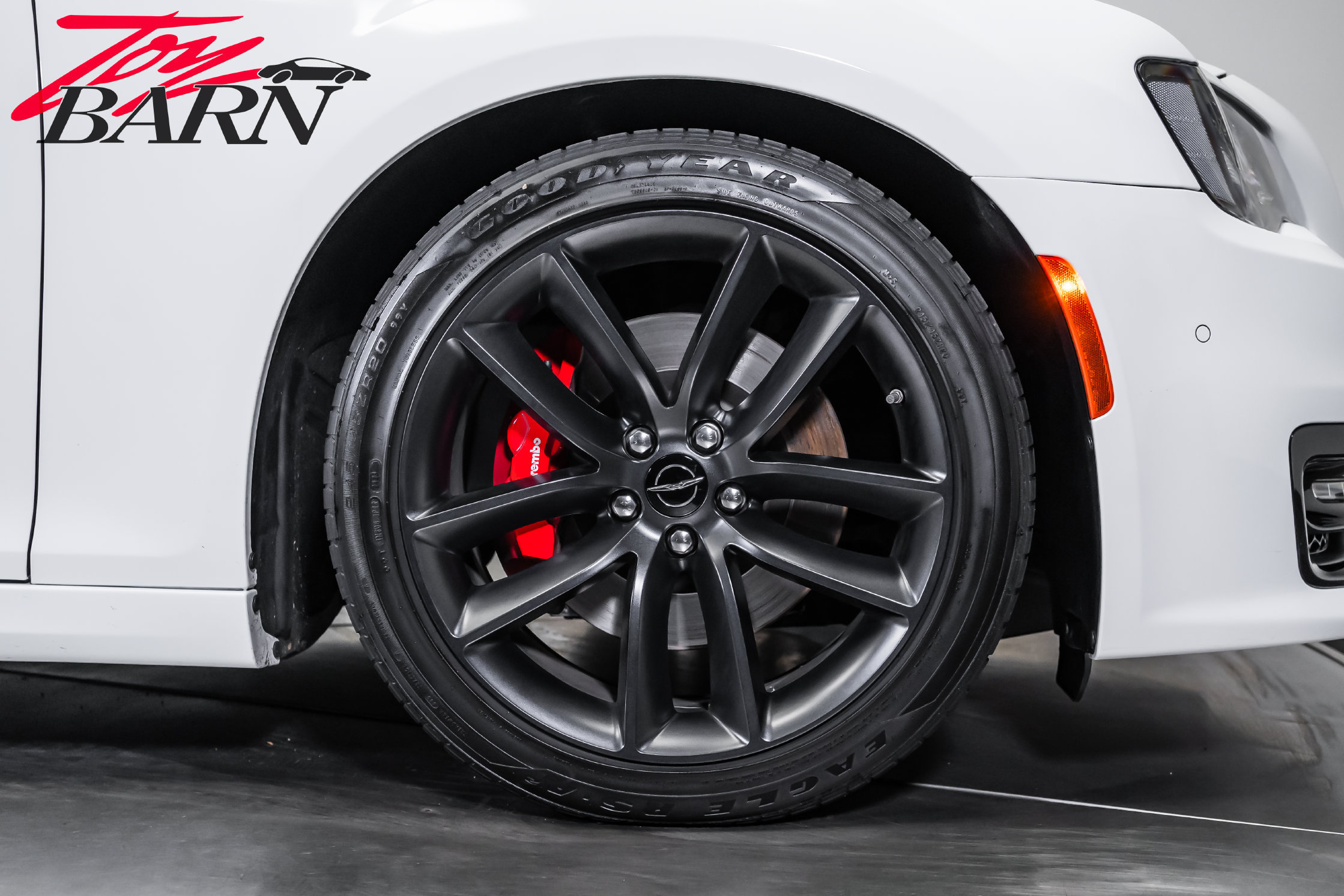 Used 2023 Chrysler 300 C RWD image 14