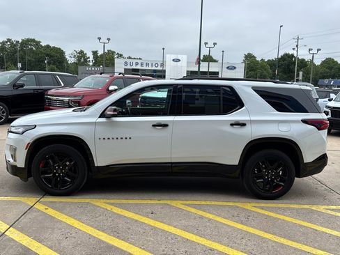 Used 2024 Chevrolet Traverse Premier w/ Redline Edition FWD image 9