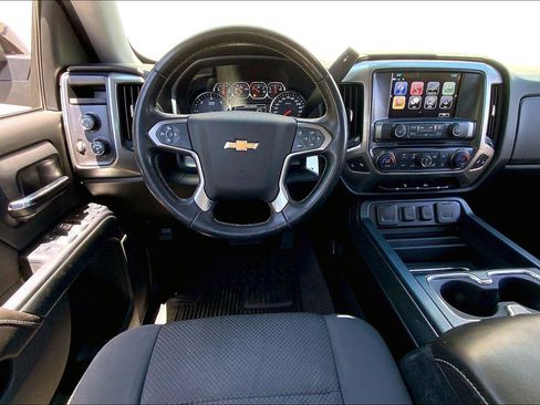 Used 2018 Chevrolet Silverado 1500 LT w/ All Star Edition AWD/4WD image 5