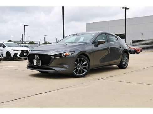 Used 2025 MAZDA MAZDA3 s FWD image 1