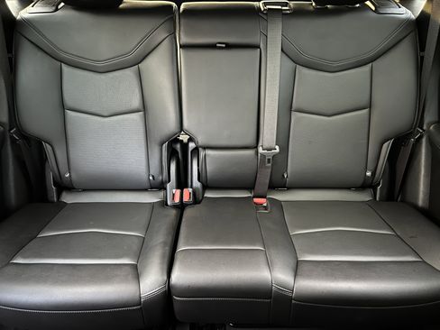 Used 2021 Cadillac XT5 Premium Luxury image 14