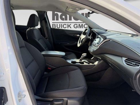Used 2024 Chevrolet Malibu LT image 12