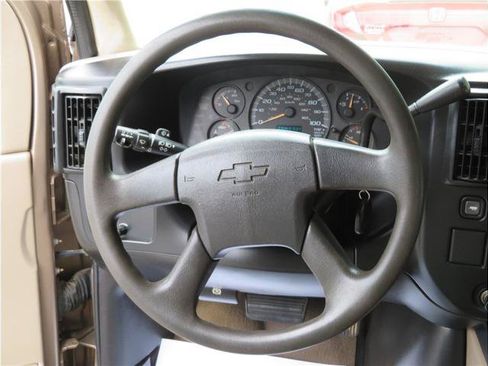 Used 2004 Chevrolet Express 3500 Extended Passenger w/ LS Preferred Equipment Group RWD image 7