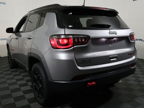 Used 2023 Jeep Compass Trailhawk AWD/4WD image 9