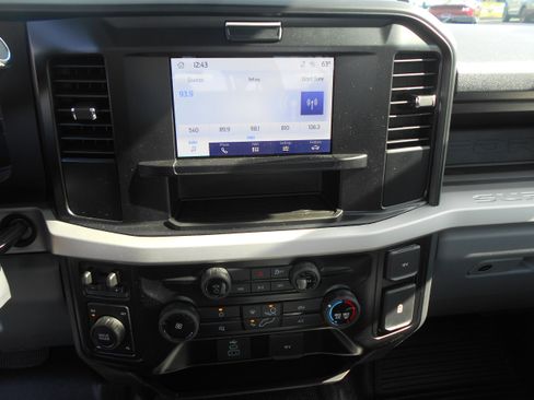 New 2026 Ford F250 XL w/ XL Chrome Package image 32