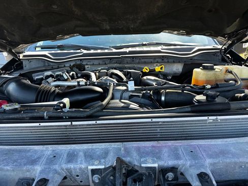 Used 2019 Ford F250 Platinum w/ Platinum Ultimate Package image 21