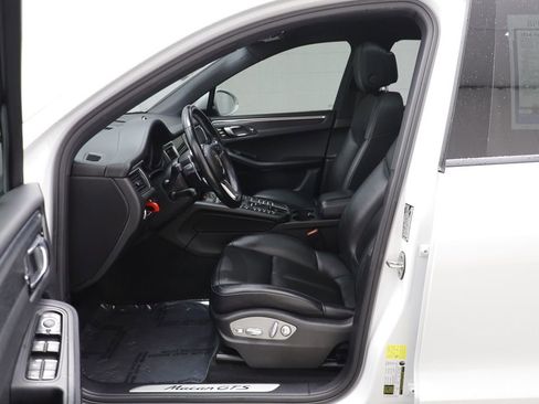 Used 2018 Porsche Macan GTS image 5