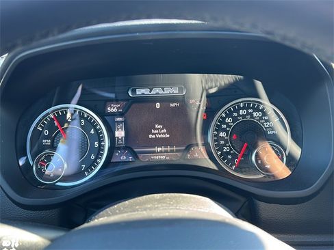 Certified 2025 RAM 1500 Big Horn image 29