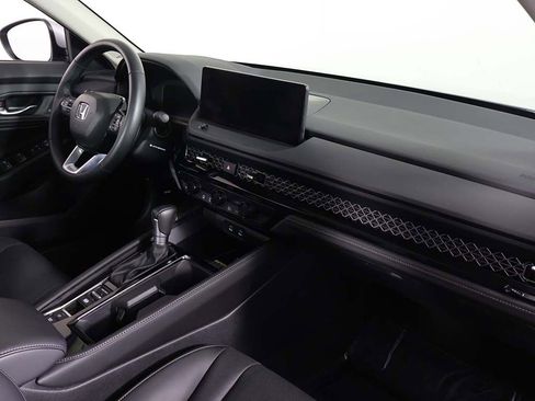 Used 2024 Honda Accord Touring image 23