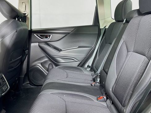 Used 2022 Subaru Forester Premium AWD/4WD image 11
