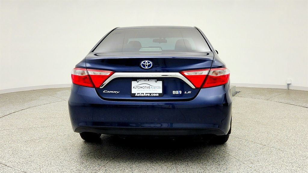 Used 2017 Toyota Camry LE FWD image 6
