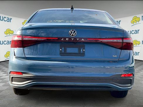 New 2025 Volkswagen Jetta SE image 6