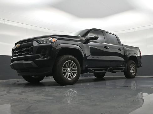 Used 2024 Chevrolet Colorado LT w/ LT Convenience Package RWD image 24