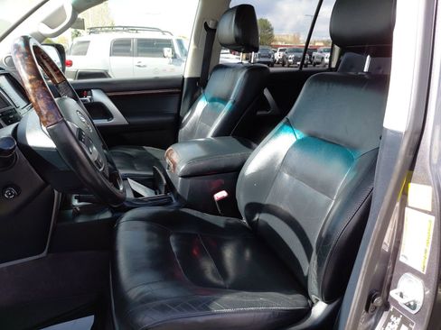 Used 2013 Toyota Land Cruiser AWD/4WD image 19