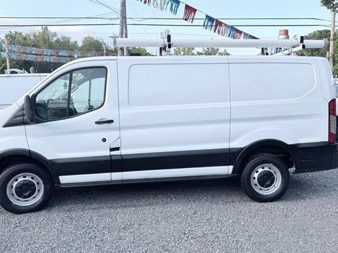 Used 2016 Ford Transit 250 130 Low Roof RWD image 9
