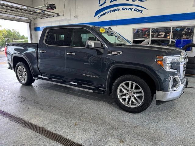 Used 2021 GMC Sierra 1500 SLT w/ SLT Premium Plus Package AWD/4WD image 13