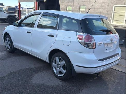 Used 2008 Toyota Matrix FWD image 3