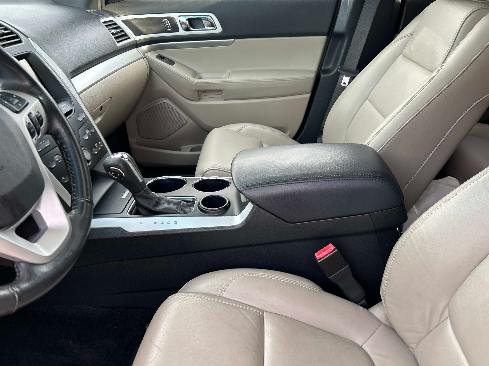 Used 2012 Ford Explorer XLT FWD image 18