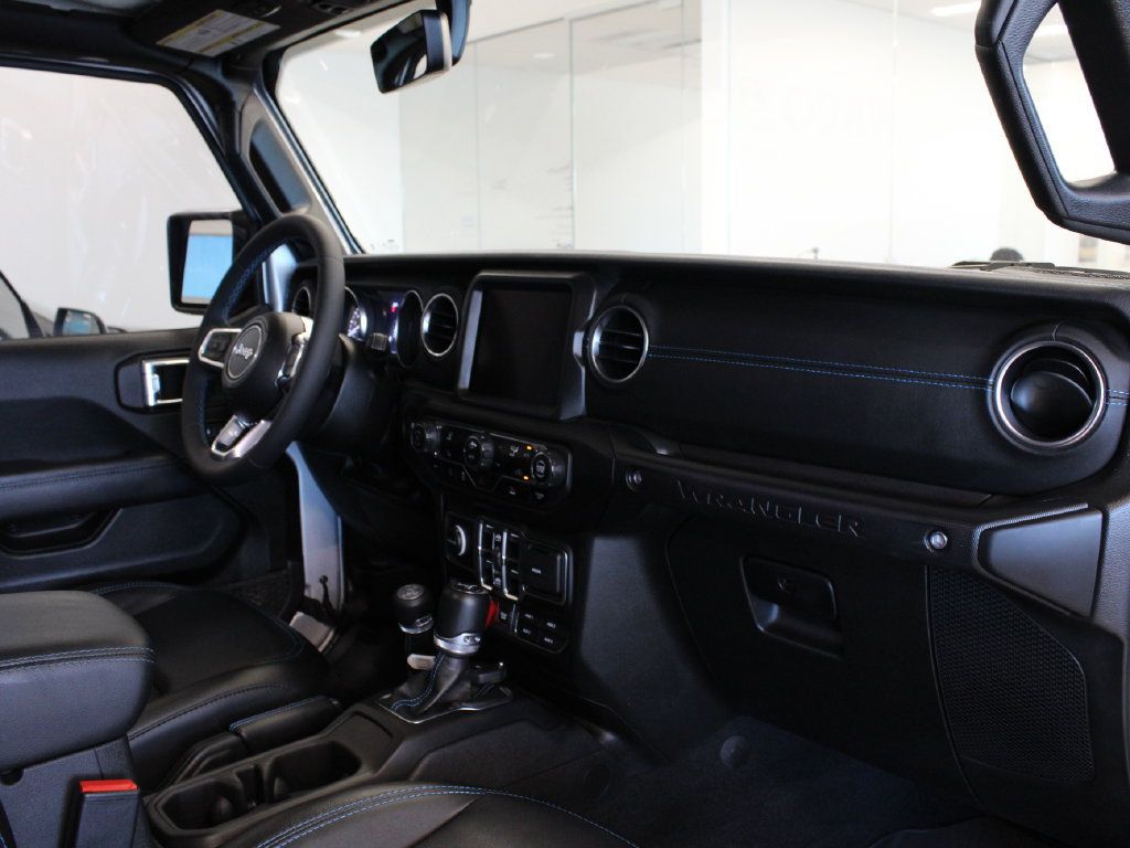 Used 2023 Jeep Wrangler Unlimited Rubicon 4xe AWD/4WD image 18