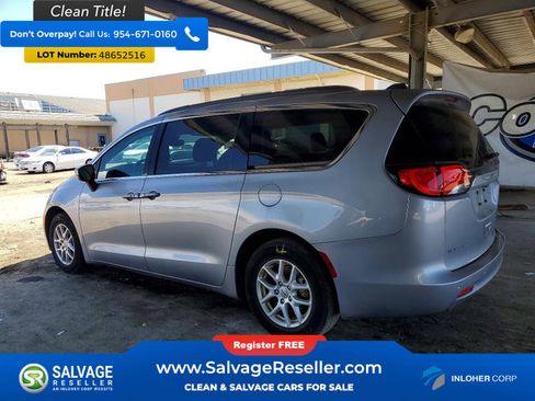 Used 2021 Chrysler Voyager Lxi FWD image 3