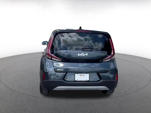 Used 2025 Kia Soul LX w/ LX Technology Package FWD image 12