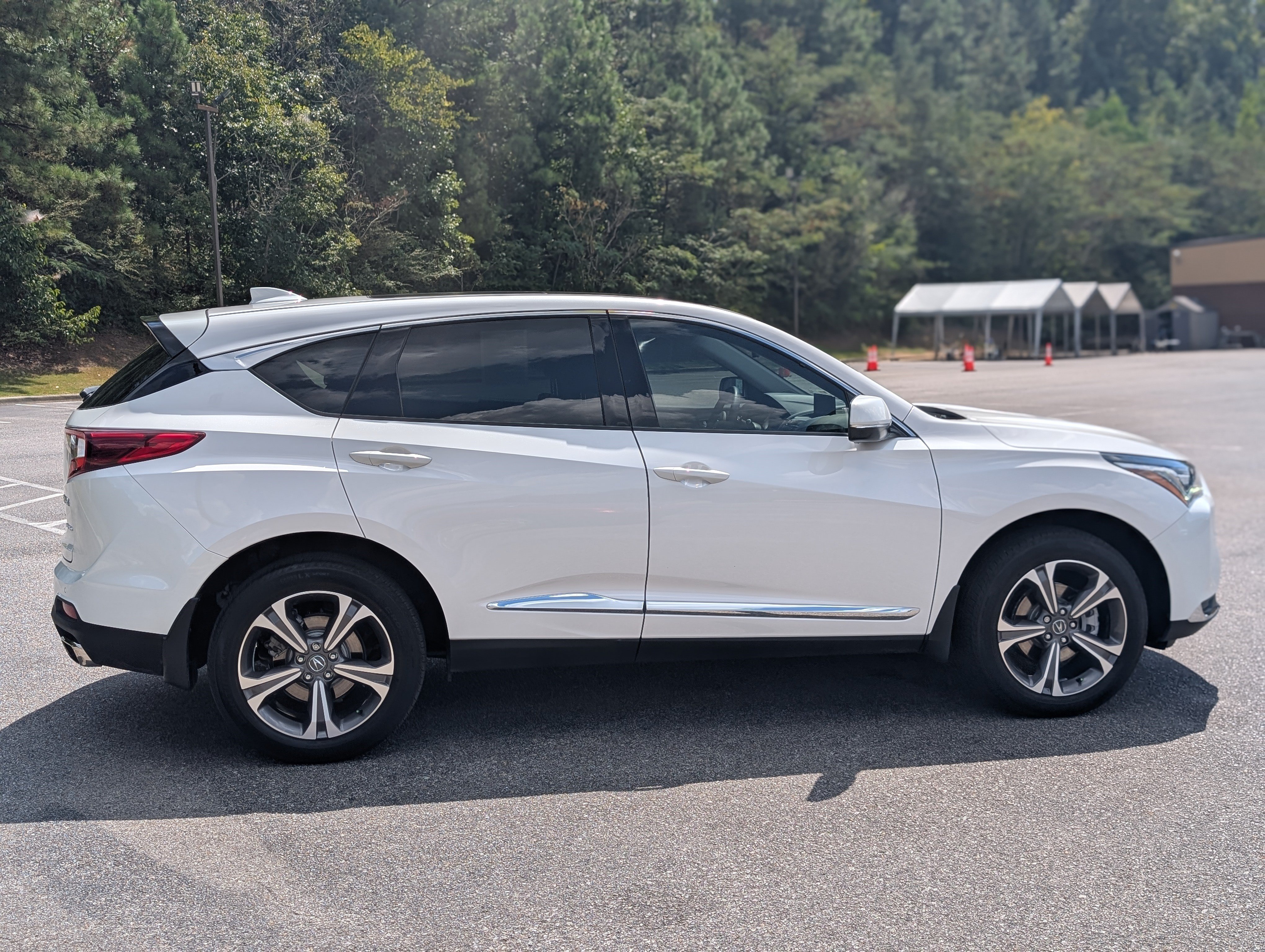 Used 2025 Acura RDX w/ Technology Package AWD/4WD image 10