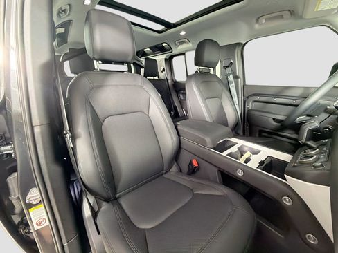 Certified 2025 Land Rover Defender 110 S image 30