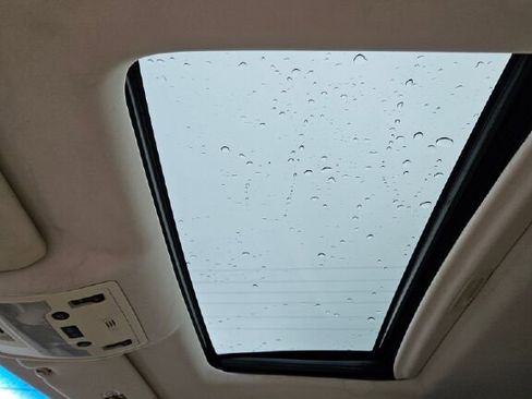 Used 2013 Lexus ES 350 w/ Luxury Pkg image 16