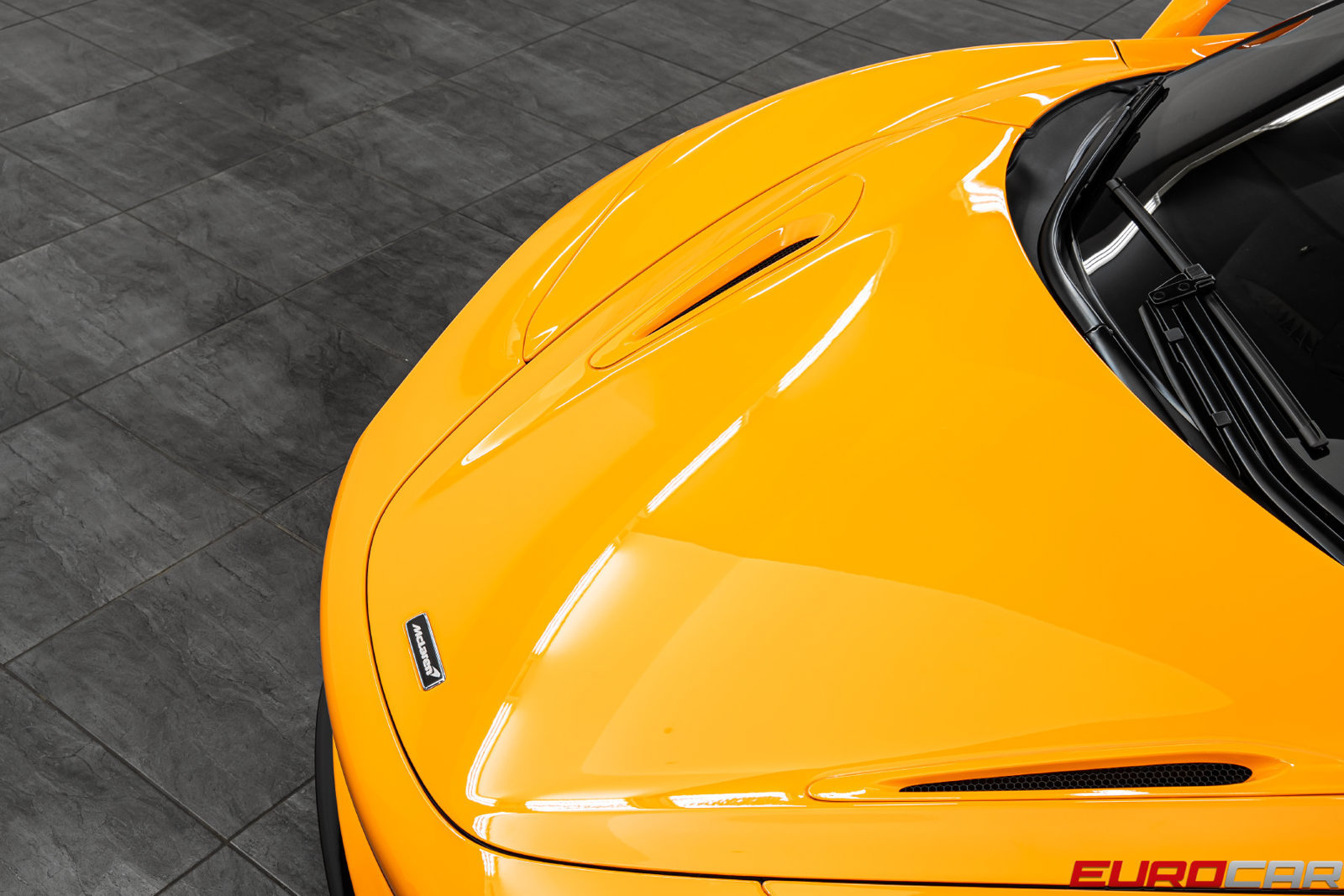 Used 2026 McLaren 750S Spider RWD image 12