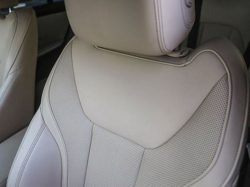 Used 2023 BMW 330i 330i image 23