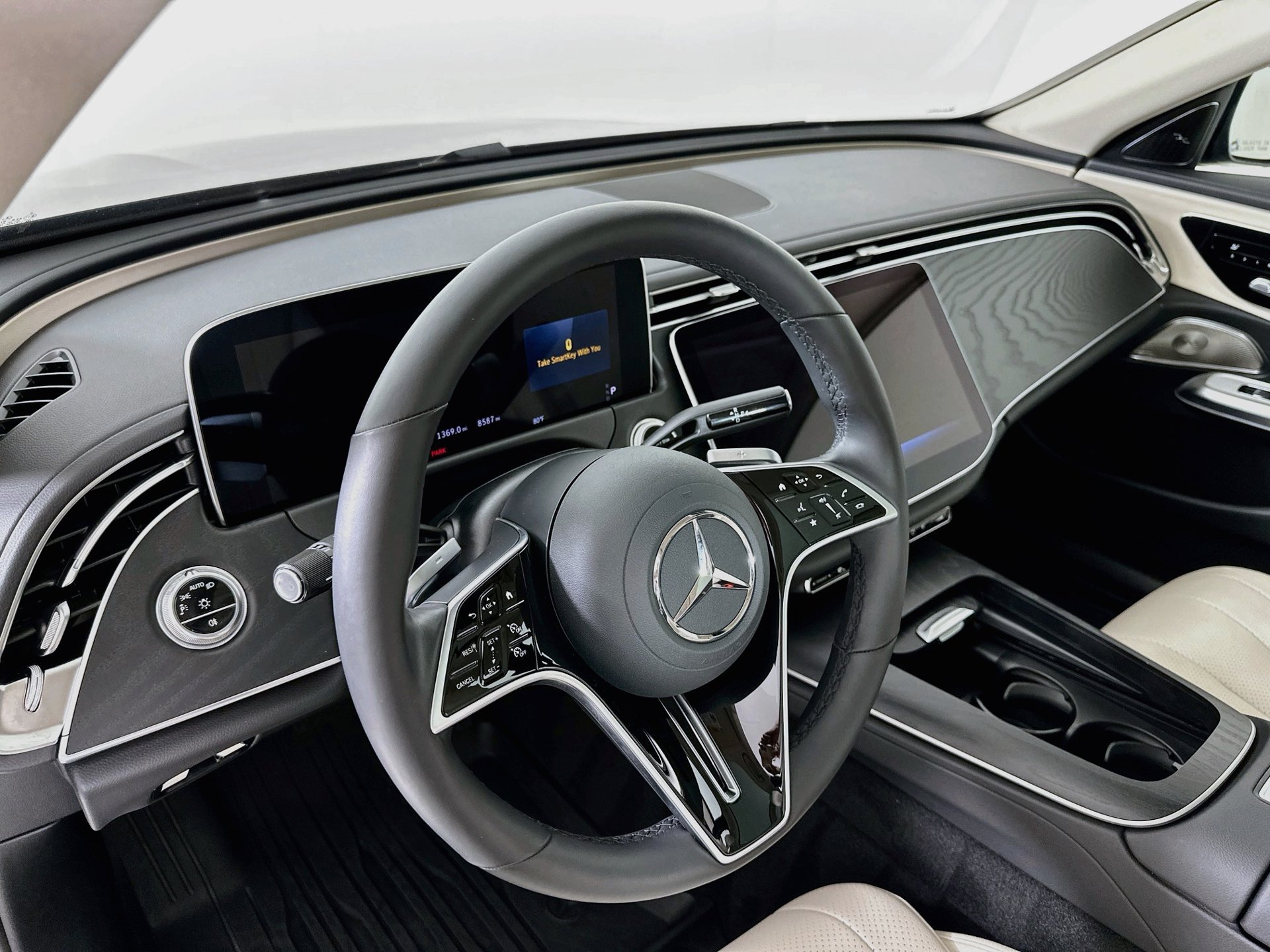 Used 2026 Mercedes-Benz E 350 Sedan image 10